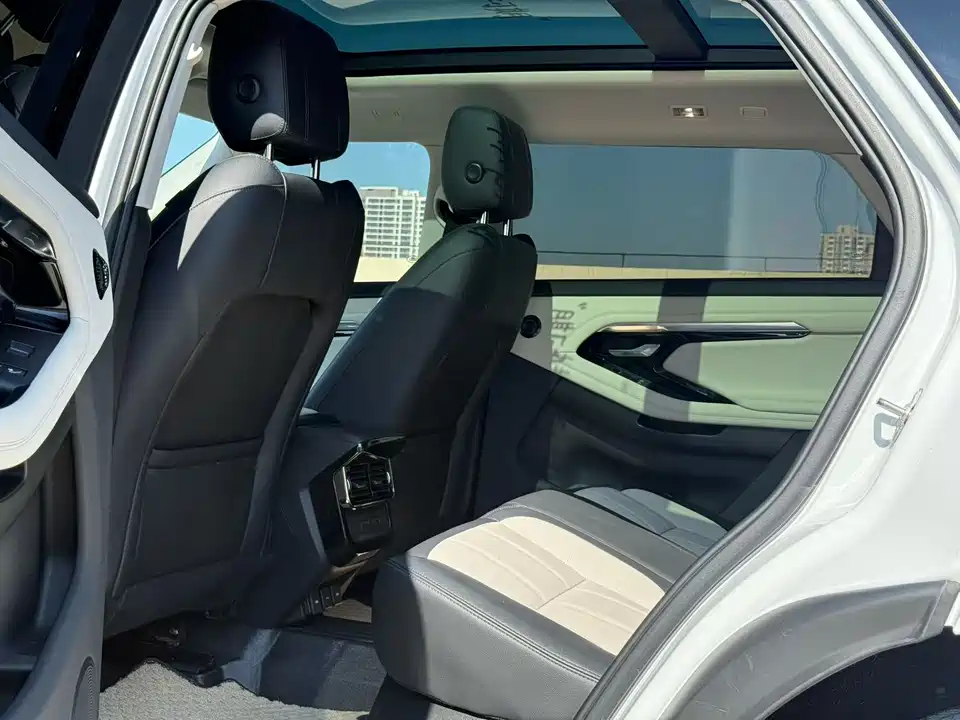 Land Rover Range Rover Aurora