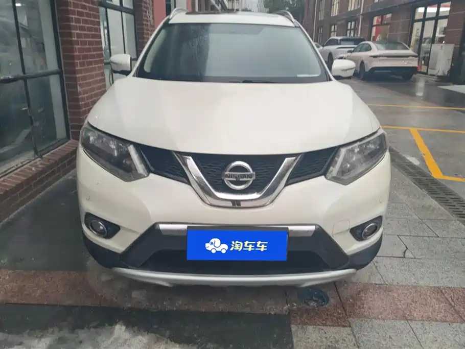 Nissan Qijun