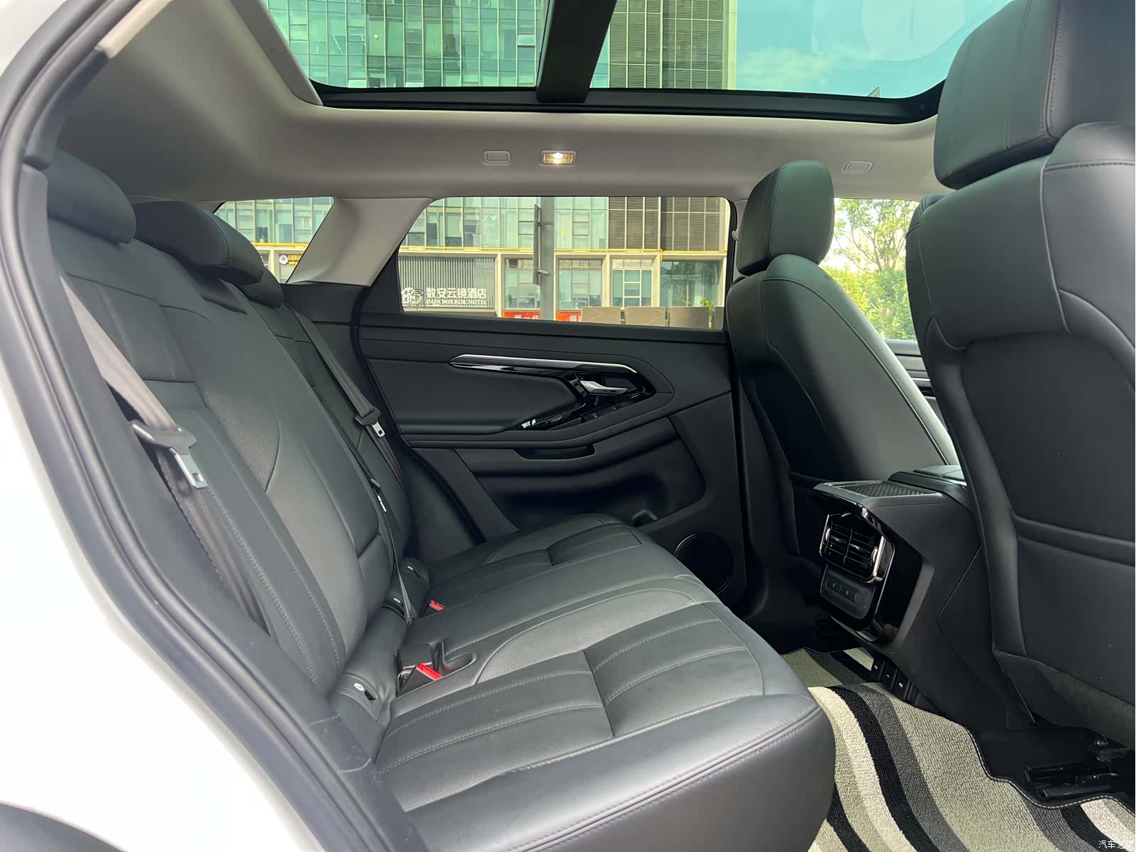 Land Rover Range Rover, 2022 16