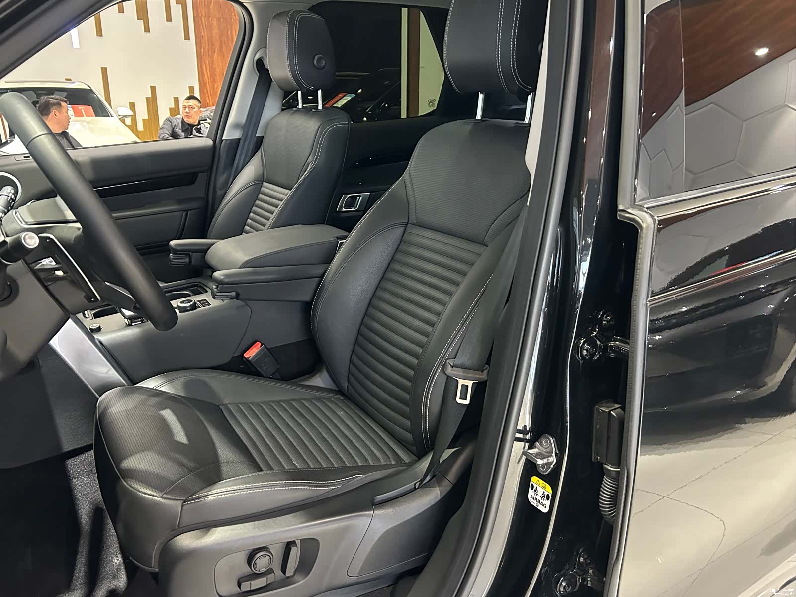 Land Rover Discovery, 2024 12