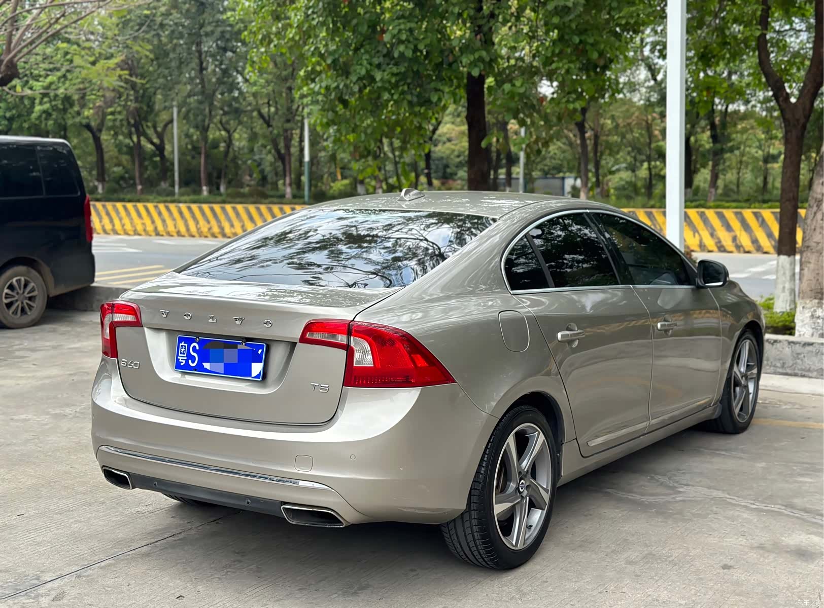 Volvo S60, 2014 6