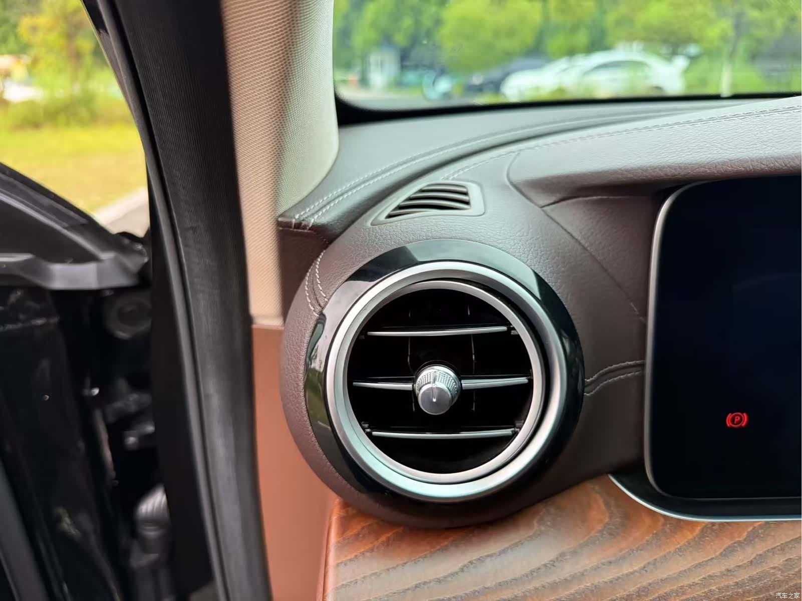 Mercedes-Benz E-Class, 2020 18