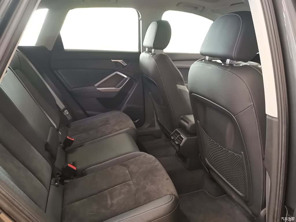 Audi Q3, 2021 12