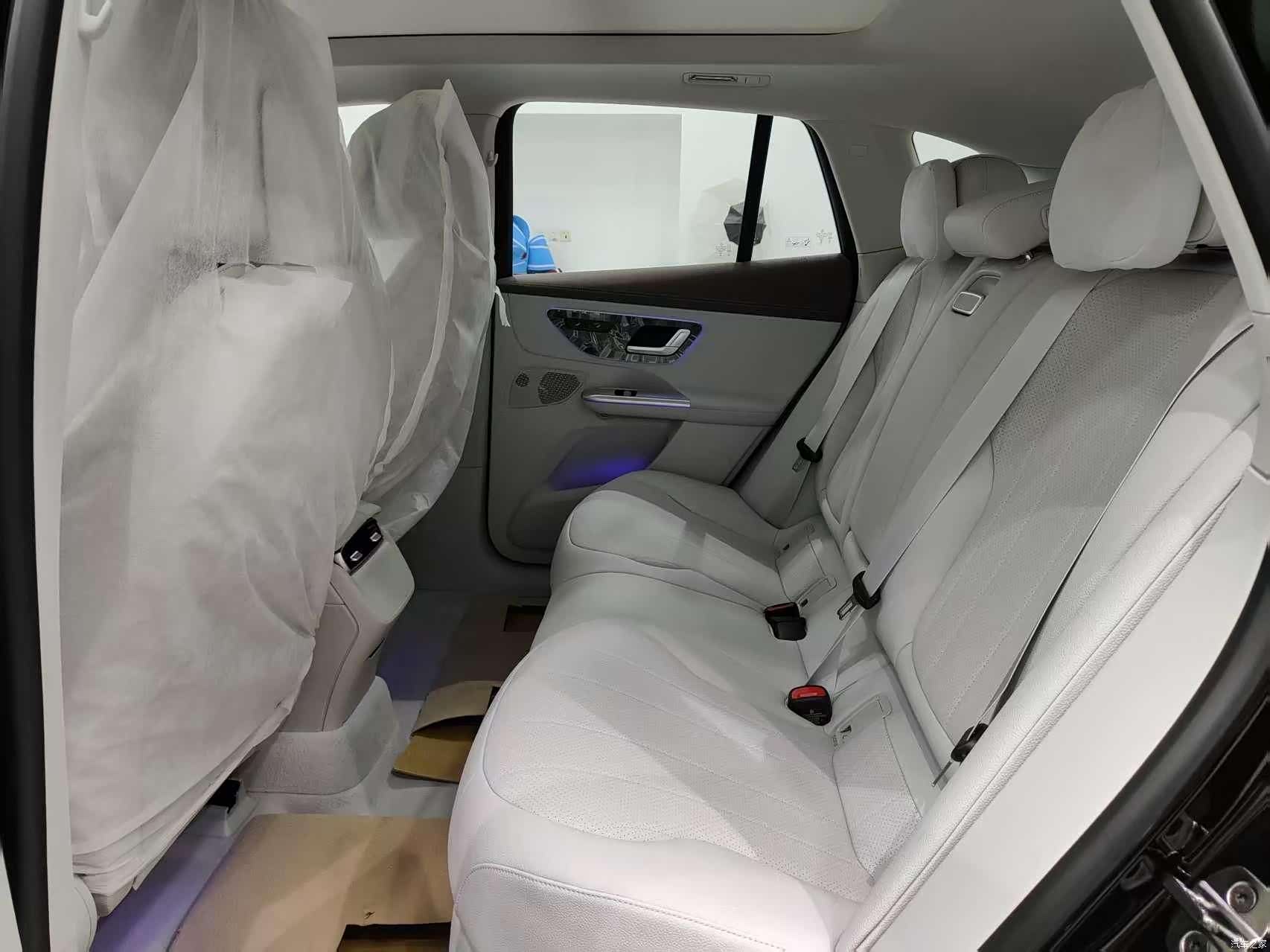 Mercedes-Benz EQE, 2025 16