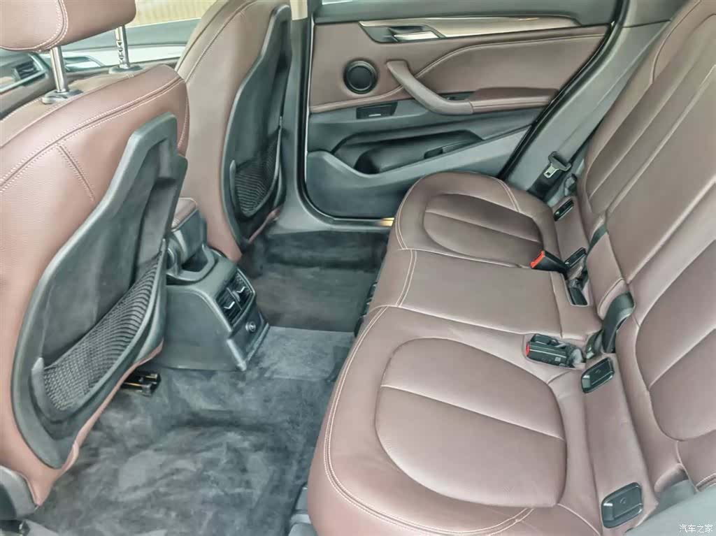 BMW X1, 2018 11