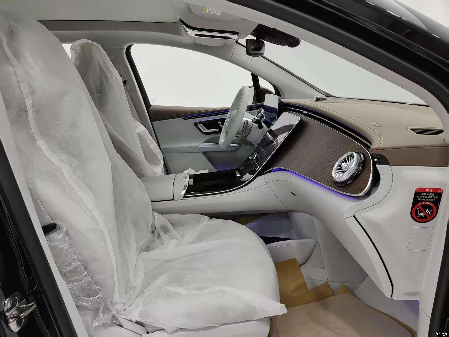 Mercedes-Benz EQE, 2025 15