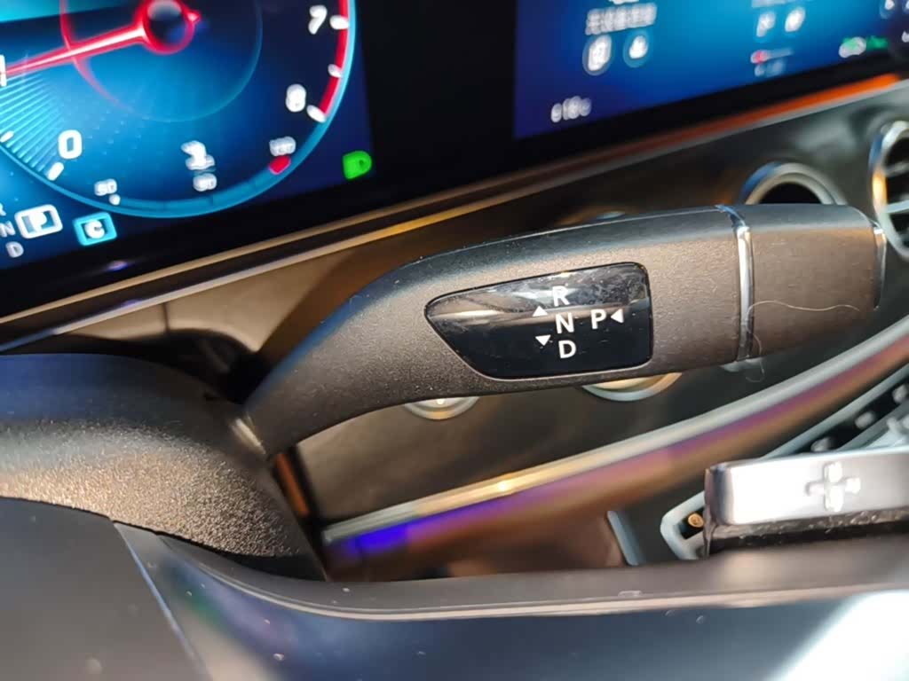 Mercedes-Benz E-Class, 2022 14