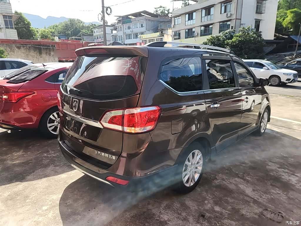Wuling 730, 2015 7