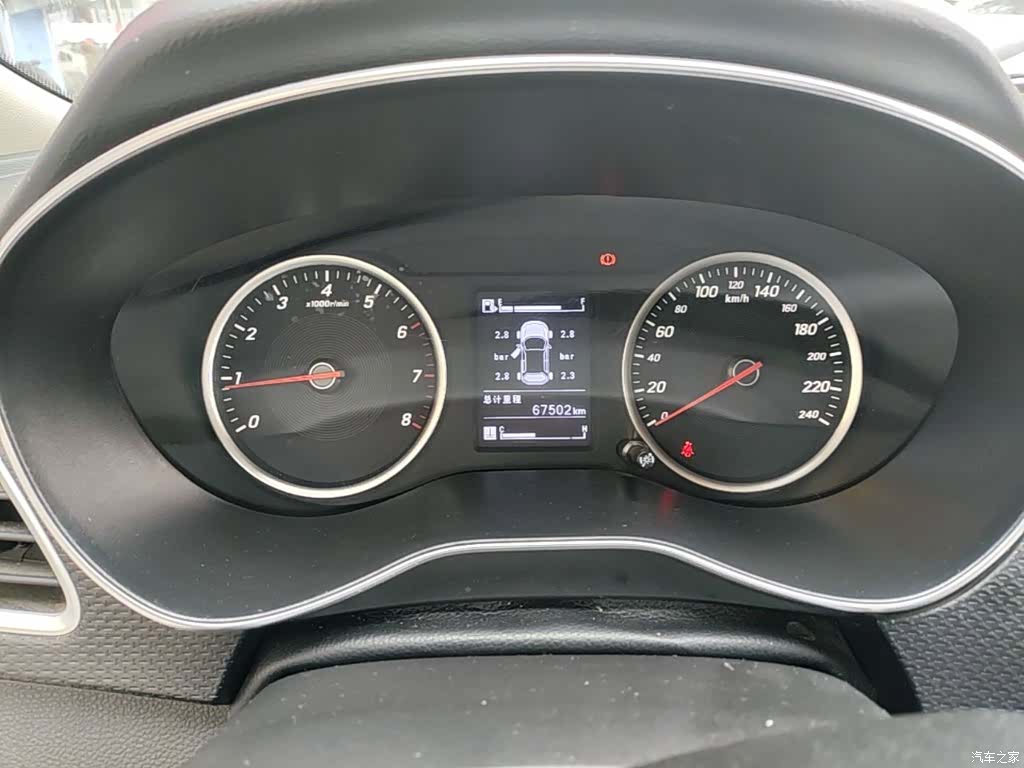Wuling 730, 2021 12