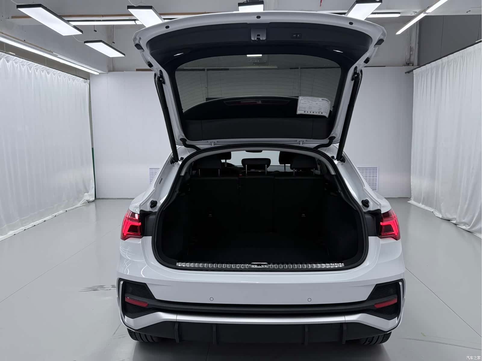 Audi Q3, 2022 19