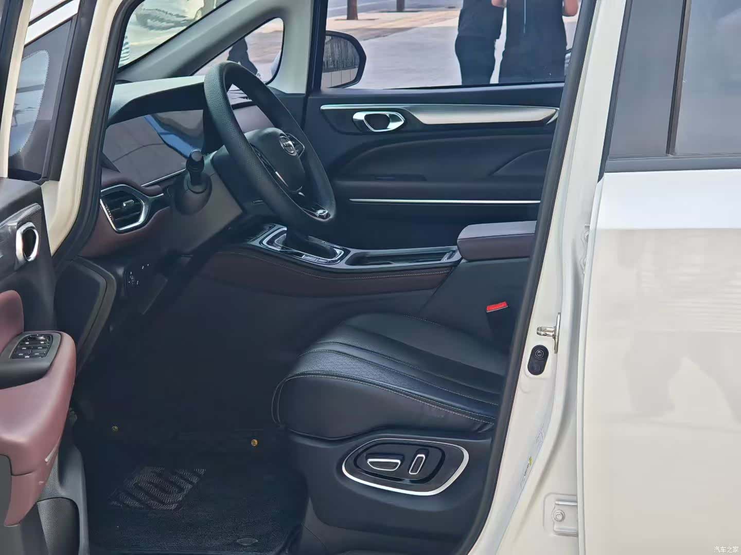 Trumpchi M6, 2023 все фото