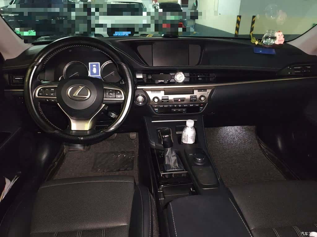 Lexus ES, 2017 13