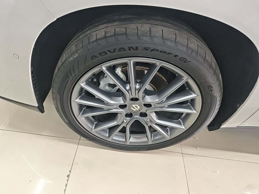 Leapmotor C10, 2025 23