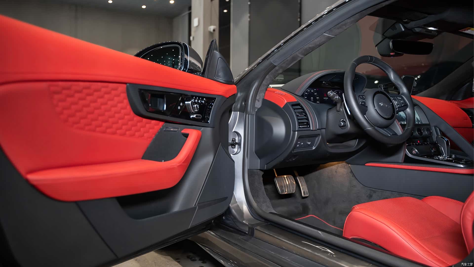 Jaguar F-TYPE, 2024 10