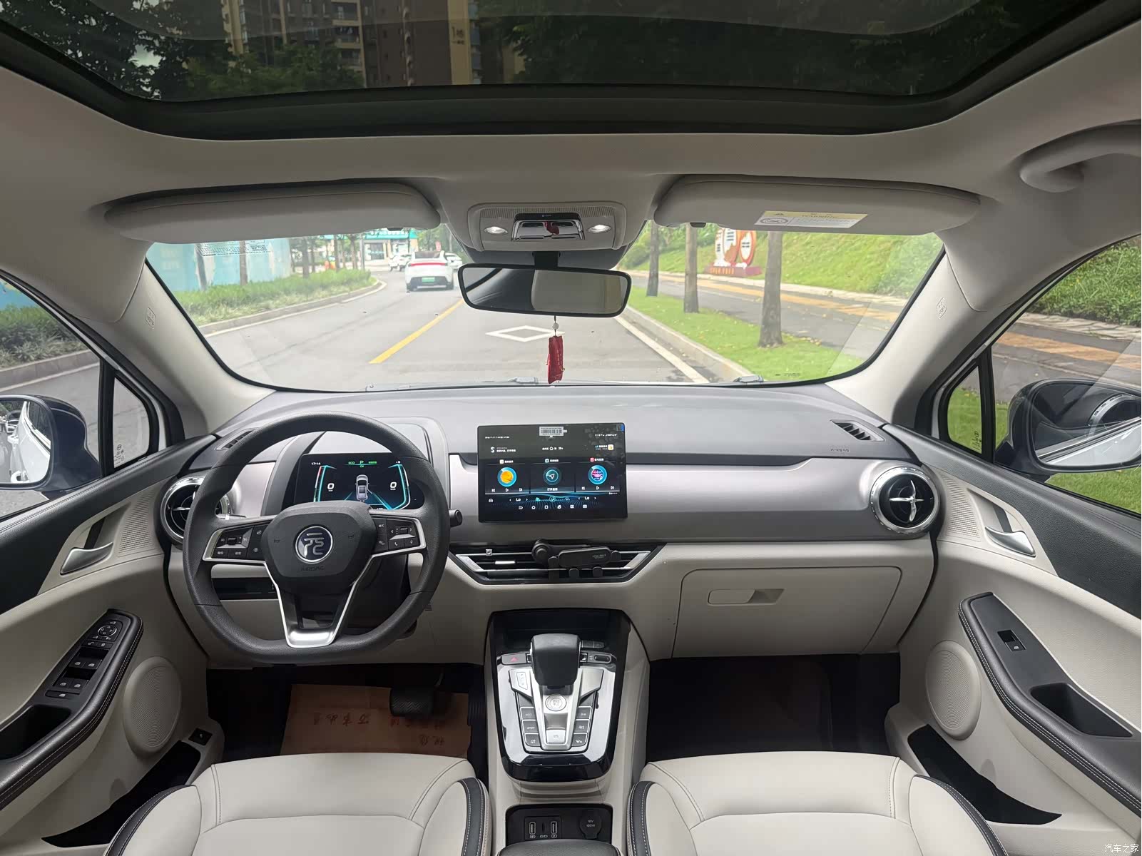 BYD Yuan, 2022 9