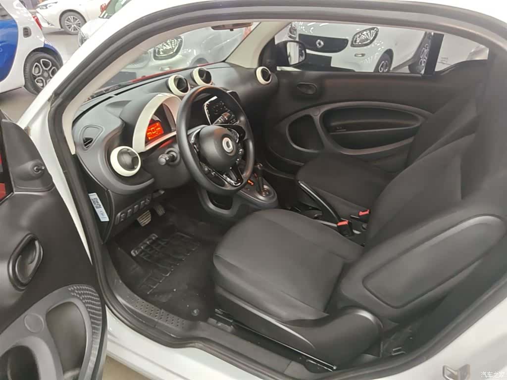 Smart Fortwo, 2017 15