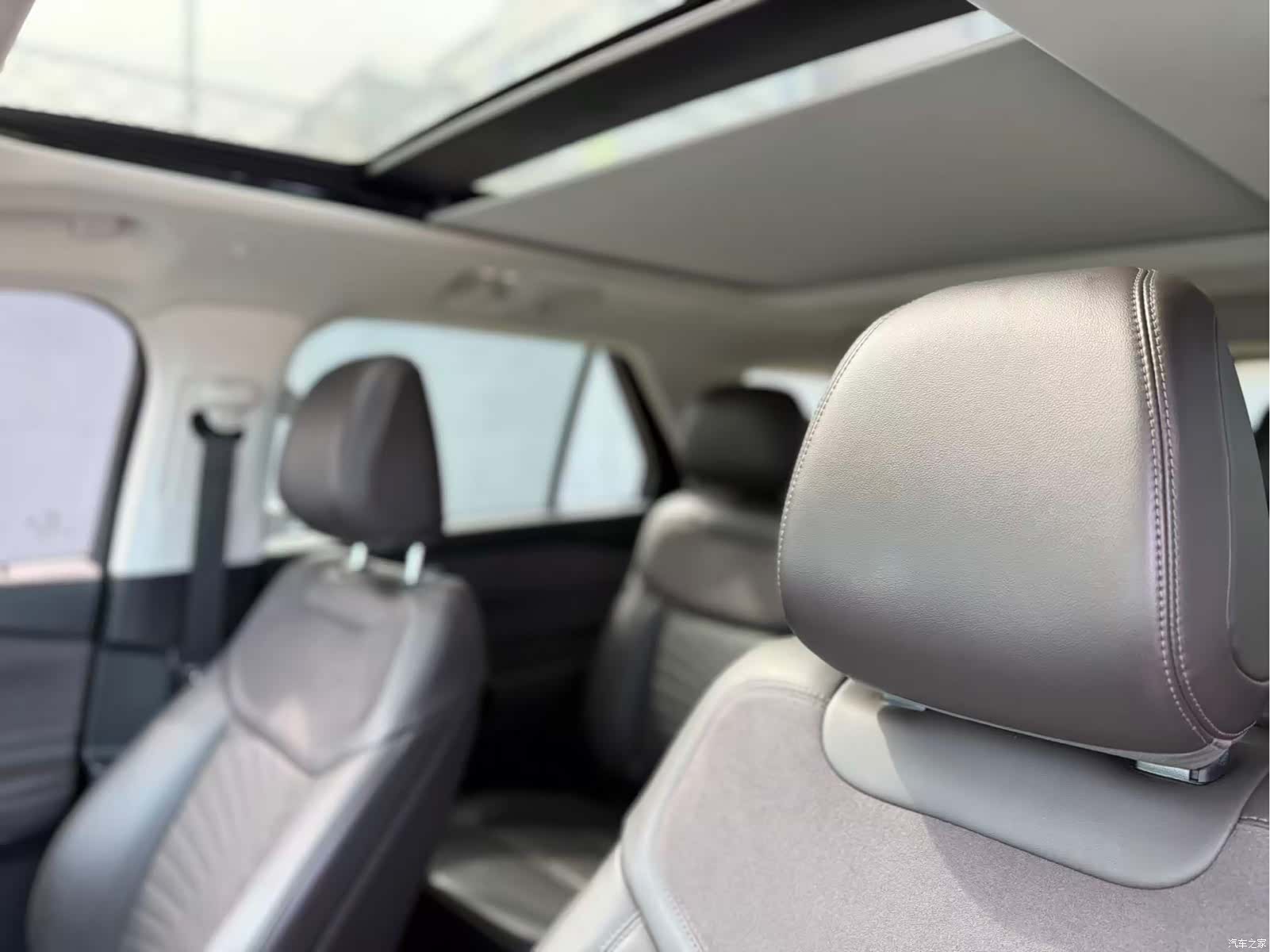 Ford Explorer, 2024 9