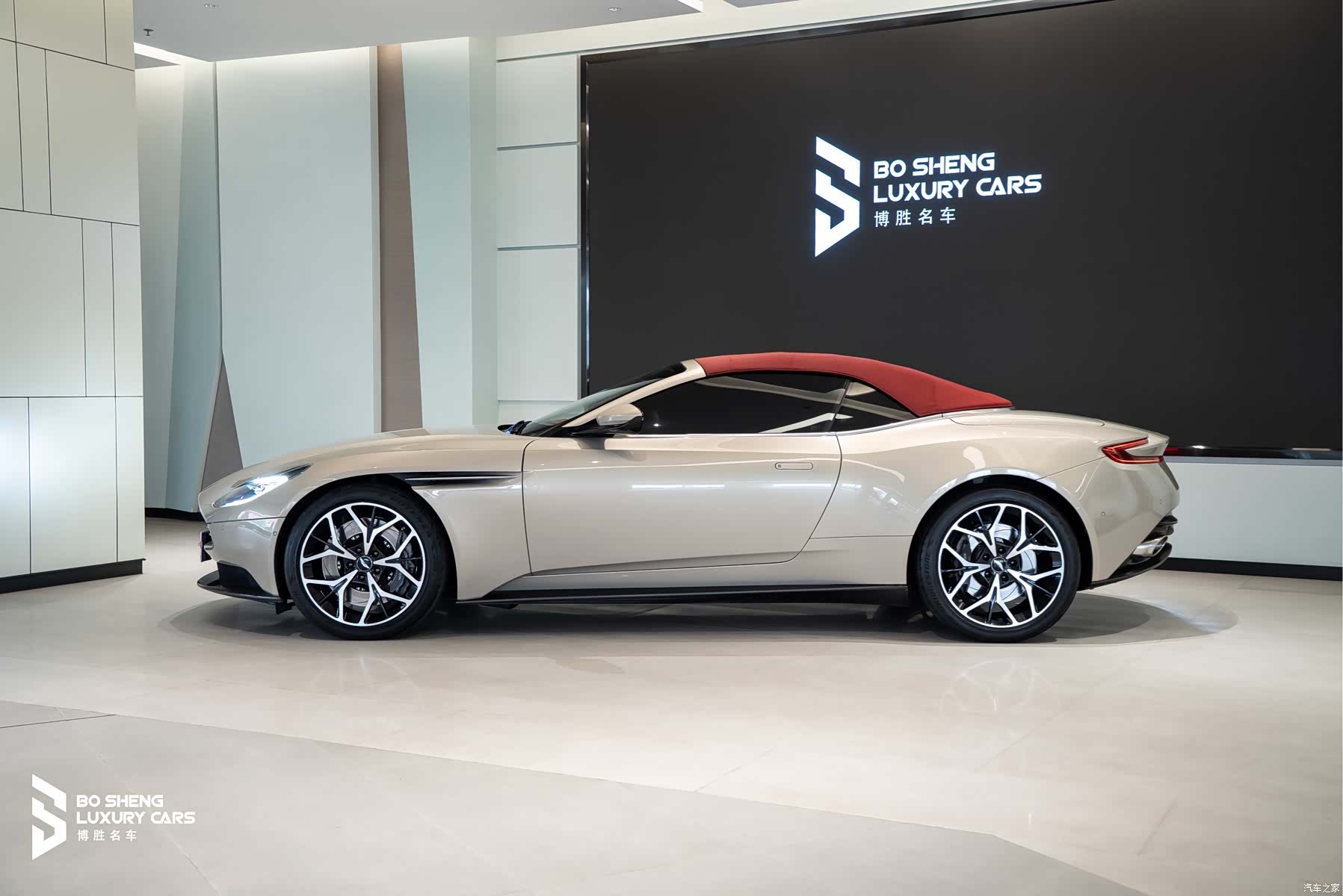 Aston Martin DB11, 2018 4