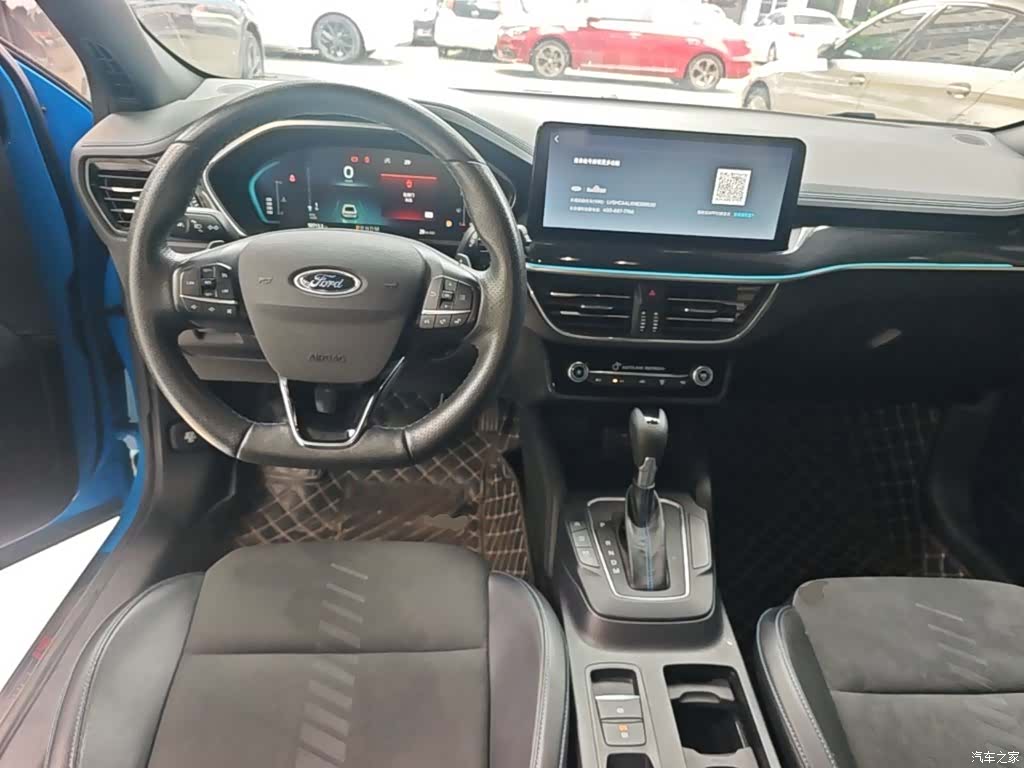 Ford Focus, 2022 10