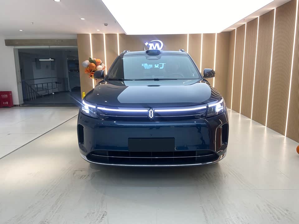 AITO Ask the world M7