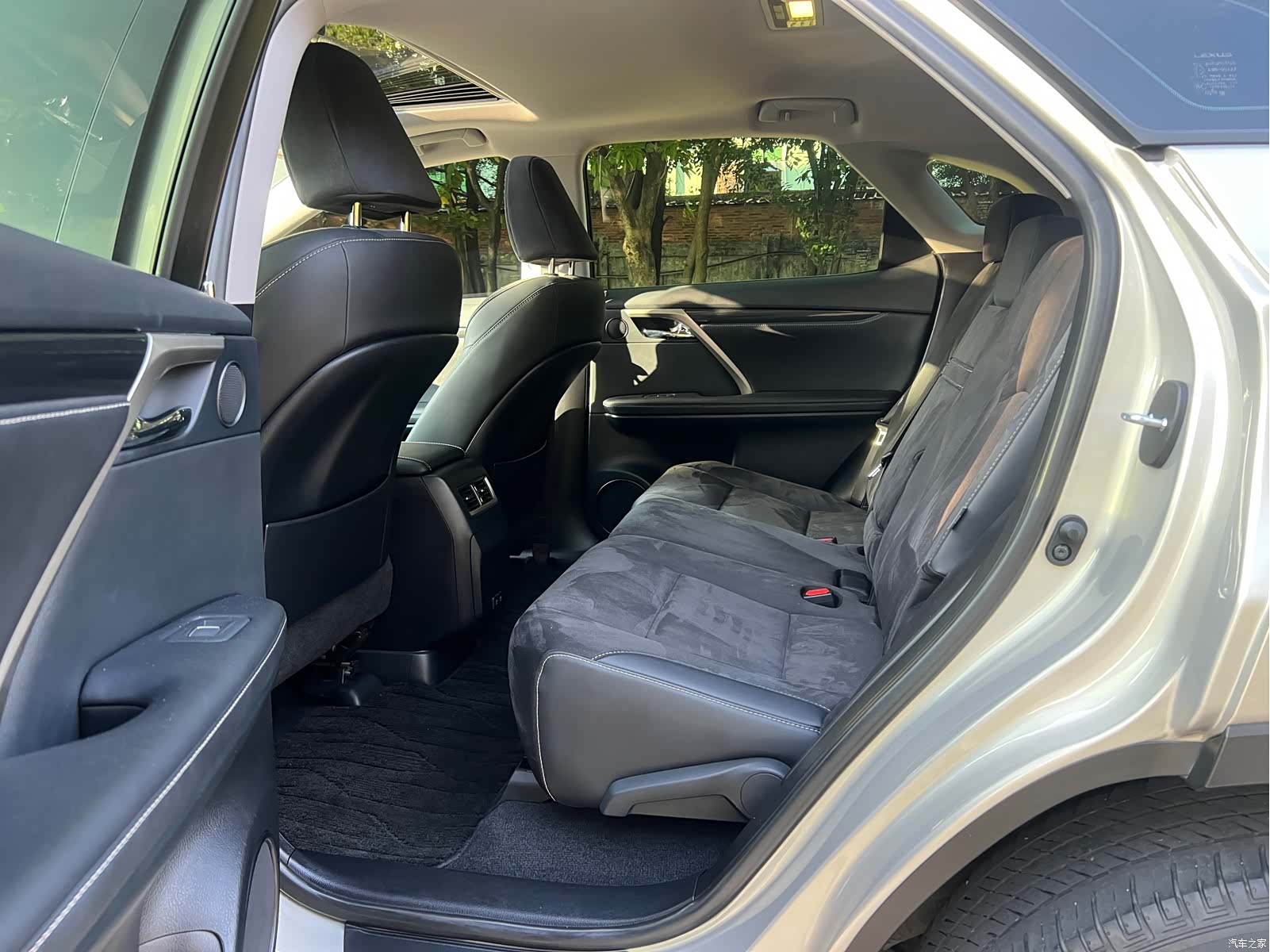 Lexus RX, 2022 12