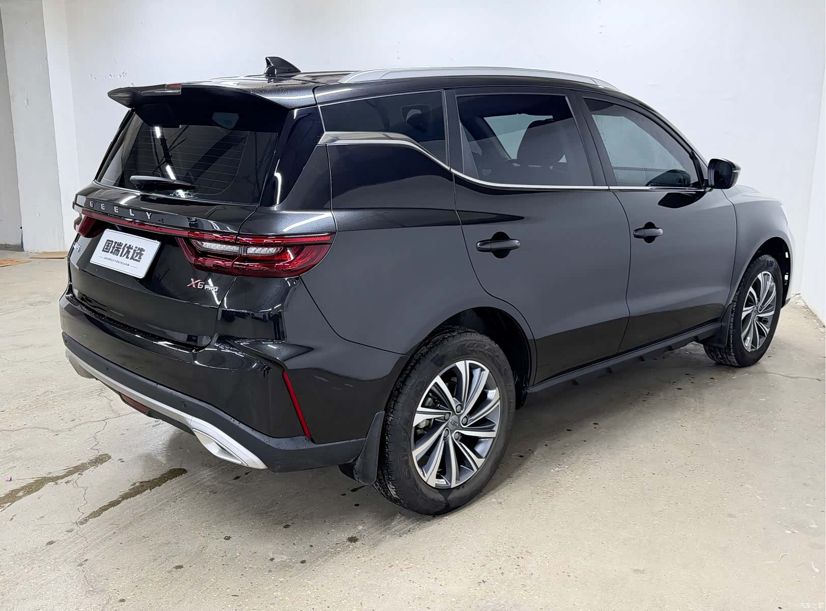 Geely X6, 2022 все фото