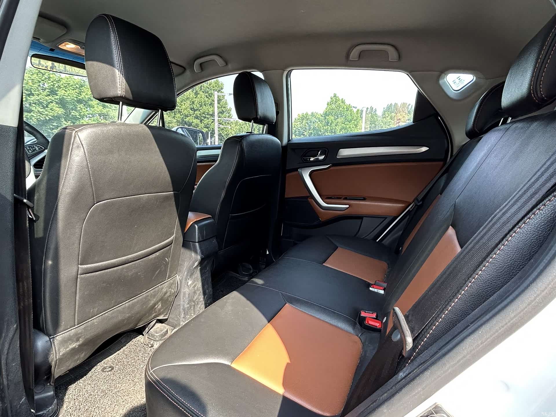 JAC S3, 2015 8