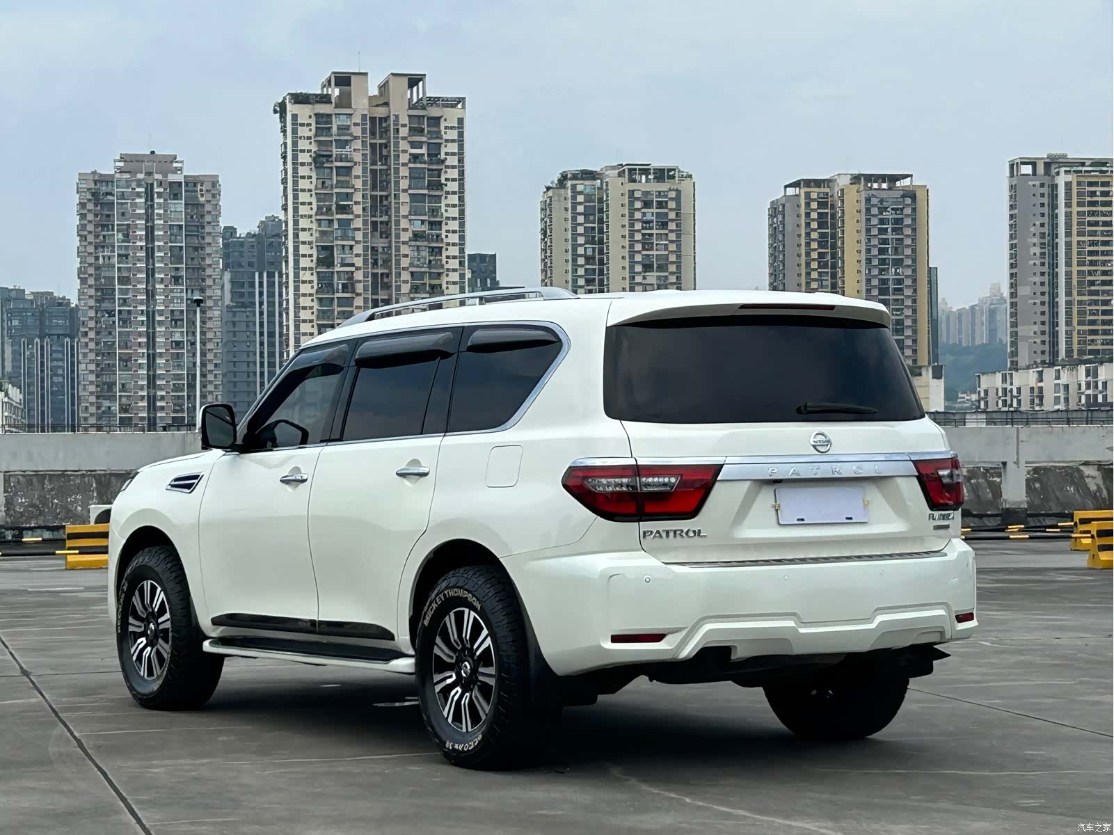 Nissan Patrol, 2016 6