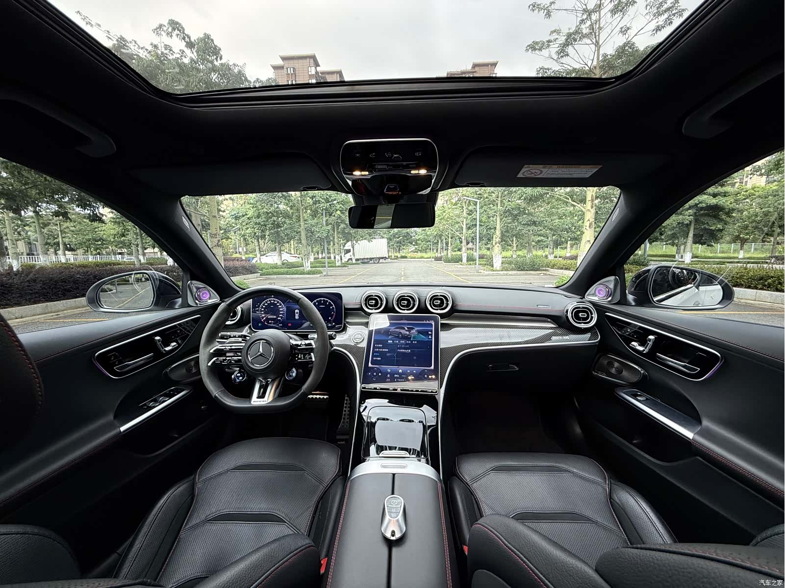 Mercedes-Benz C-Class, 2024 18
