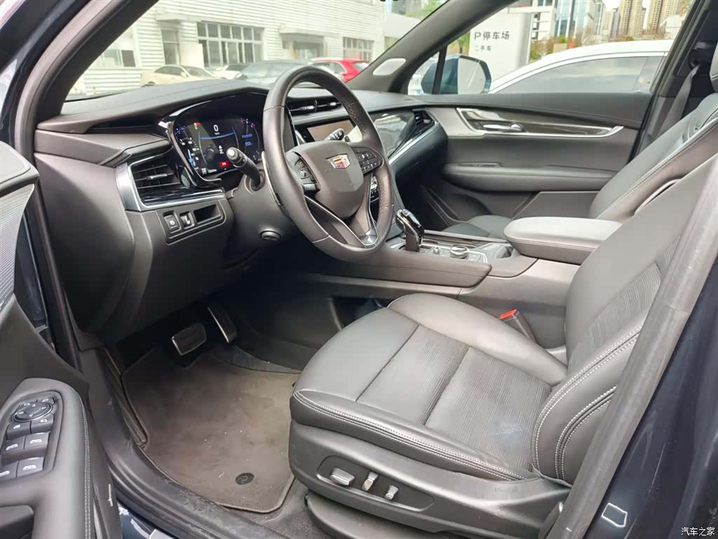 Cadillac XT6, 2025 12