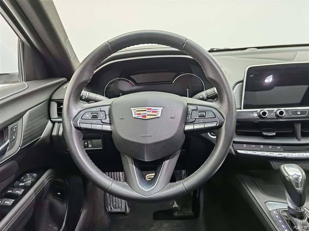 Cadillac CT4, 2020 11