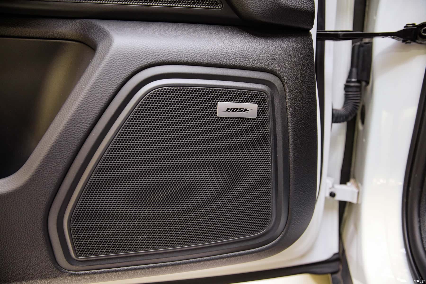 Porsche Macan, 2026 9