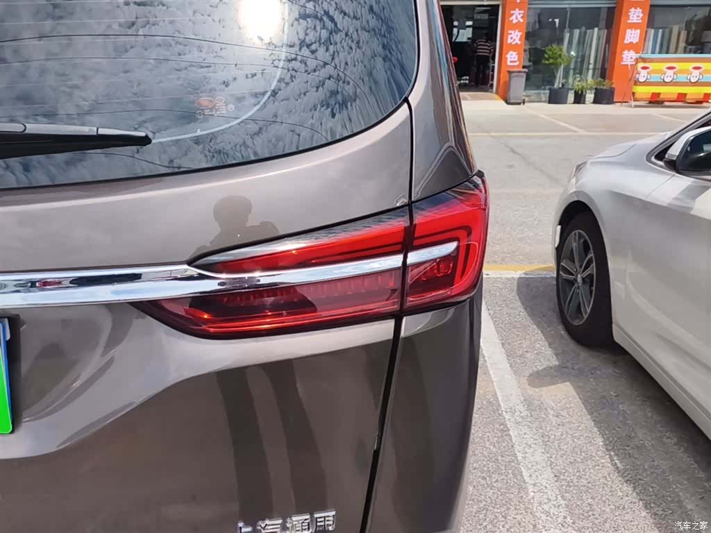 Buick GL8, 2023 8