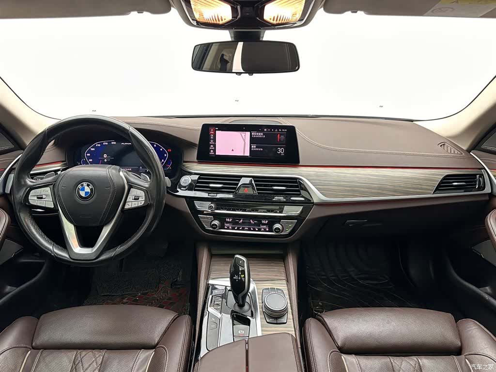 BMW 5 Series, 2020 10