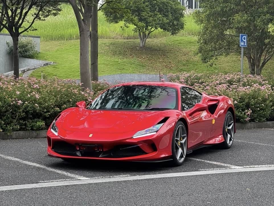 Ferrari F8
