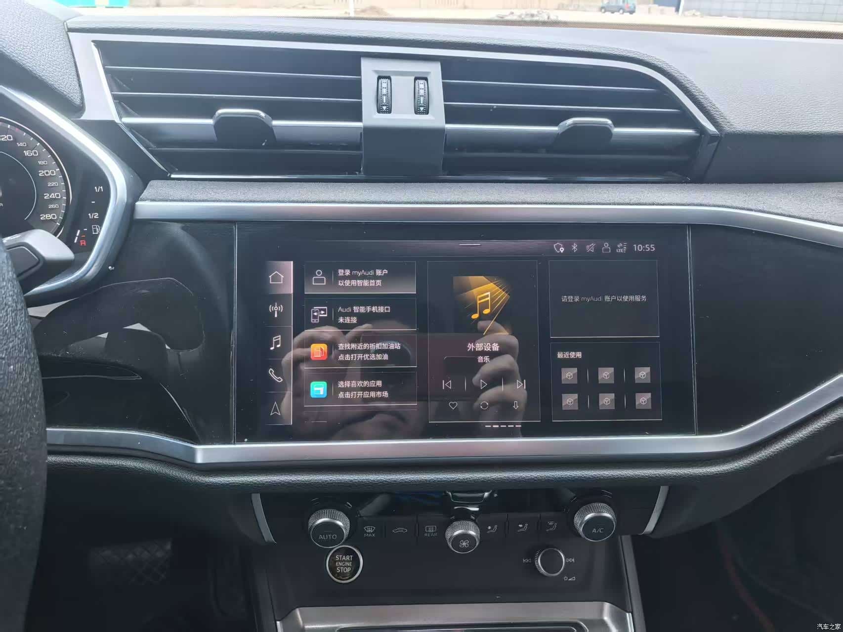 Audi Q3, 2022 все фото