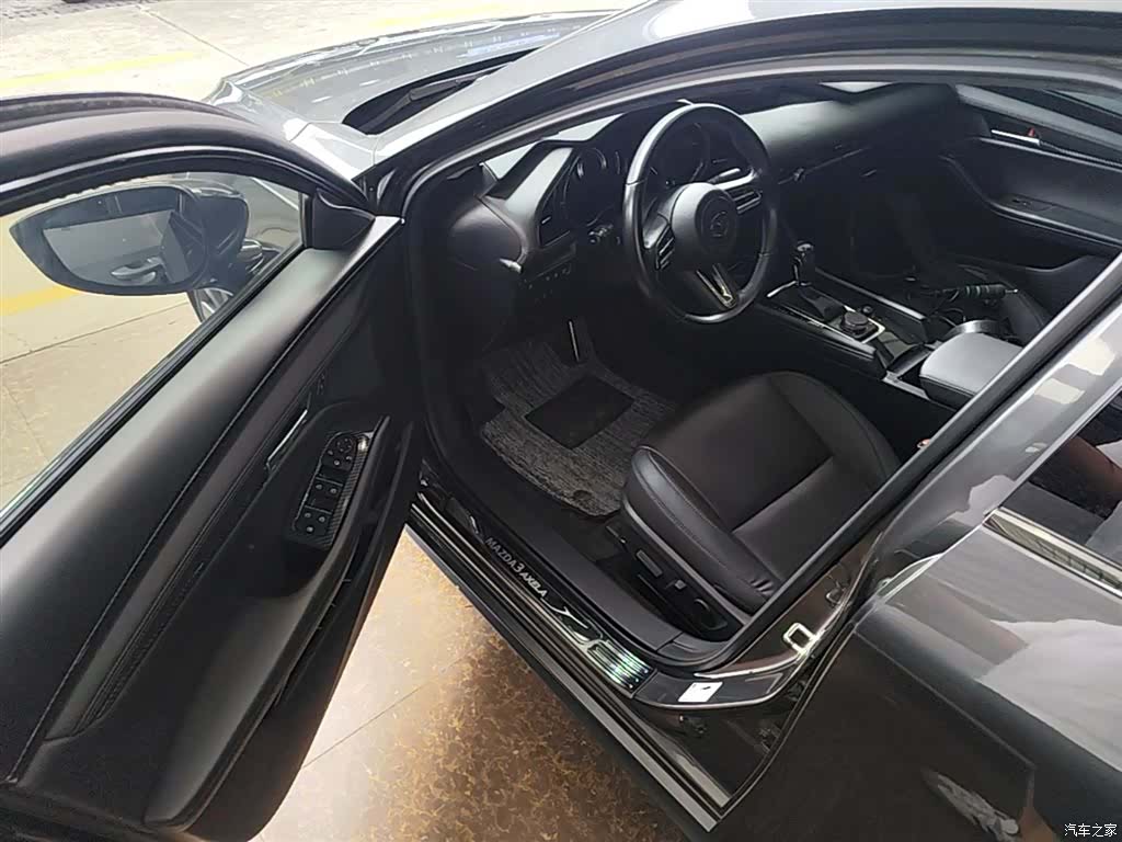 Mazda Mazda3, 2020 16