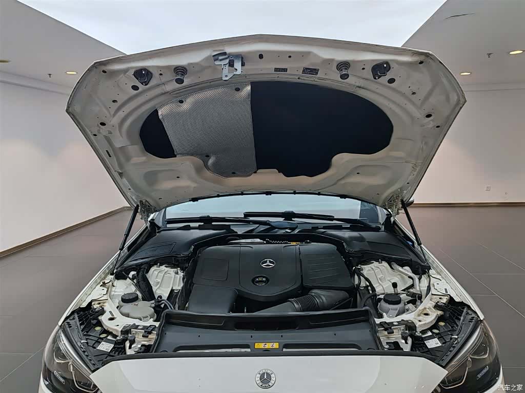 Mercedes-Benz C-Class, 2022 13