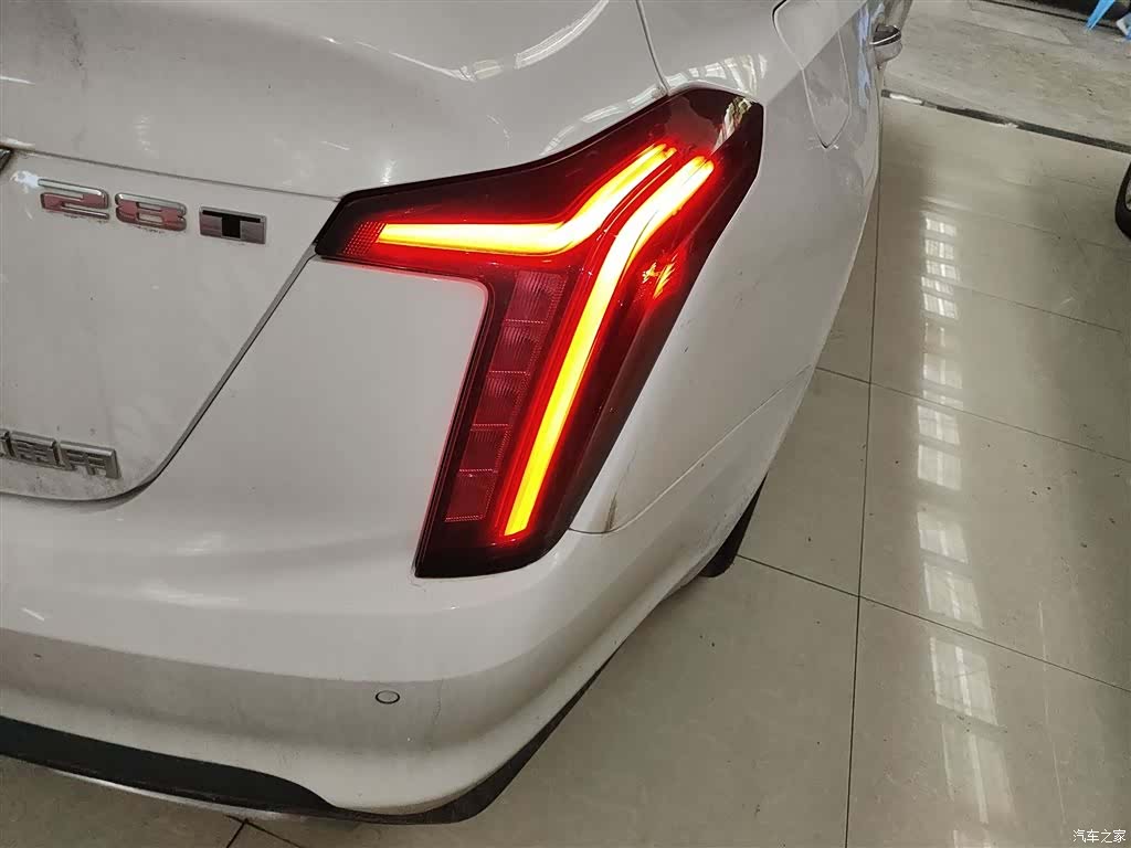 Cadillac CT5, 2022 8