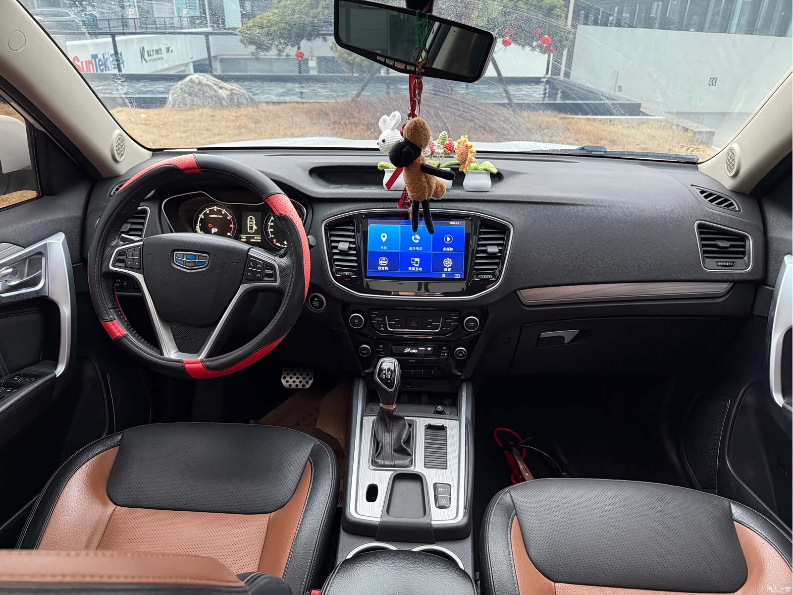 Geely X6, 2017 14