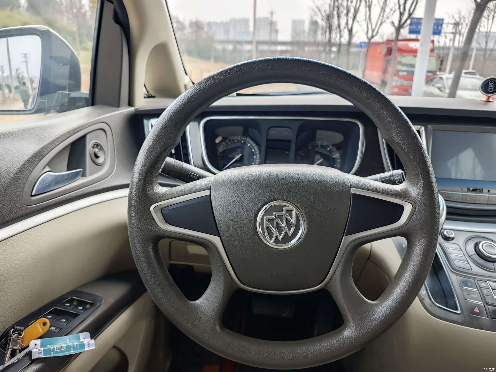 Buick GL8, 2014 8