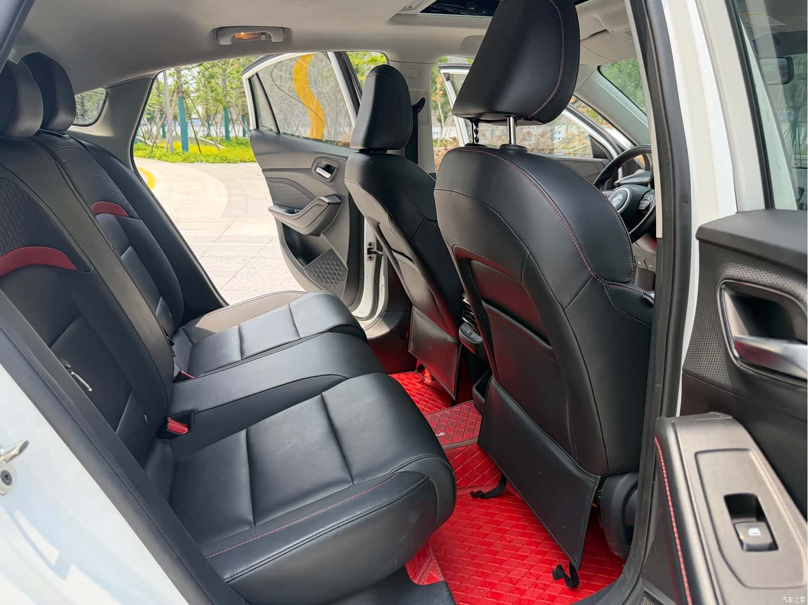 MG MG5, 2021 15