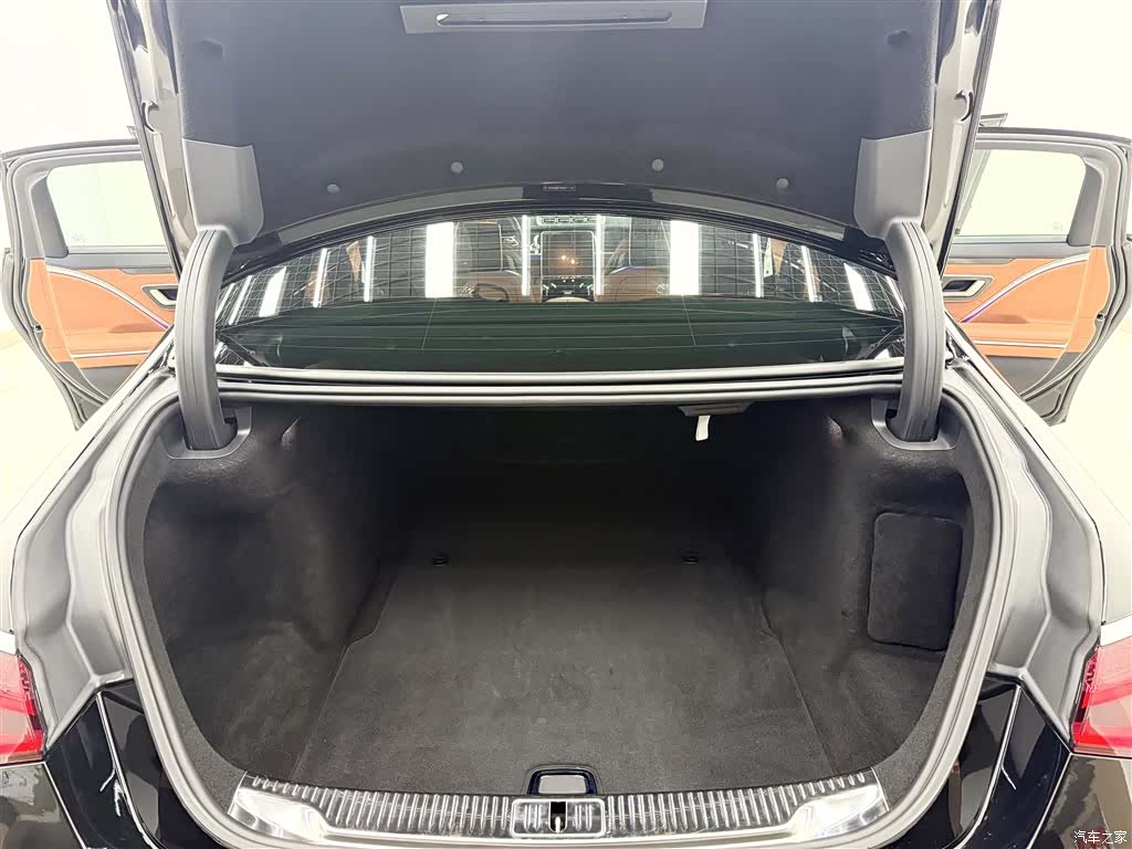 Maybach S-Class, 2022 23
