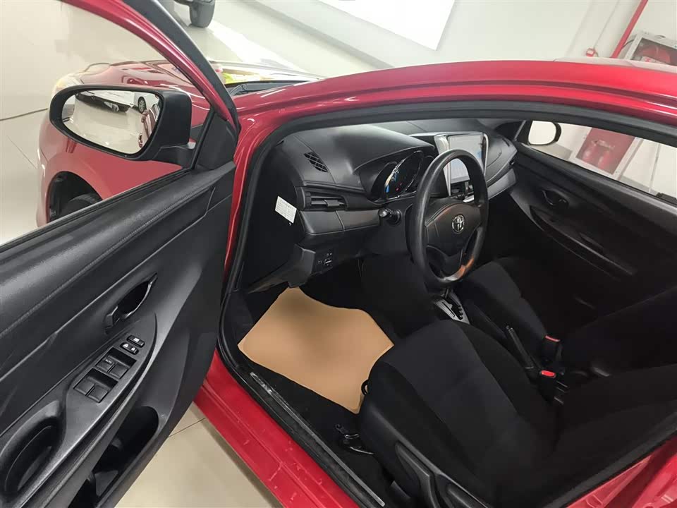 Toyota YARiS L Zhixuan