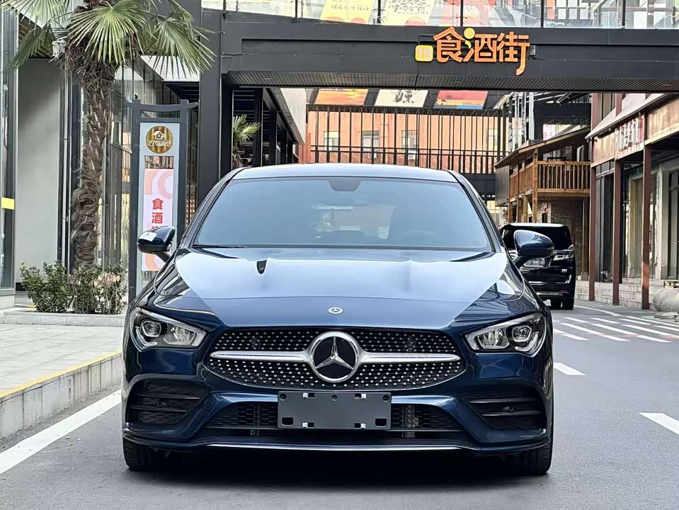 Mercedes-Benz CLA