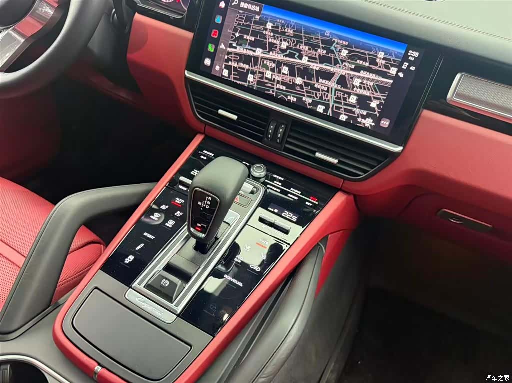 Porsche Cayenne, 2023 12