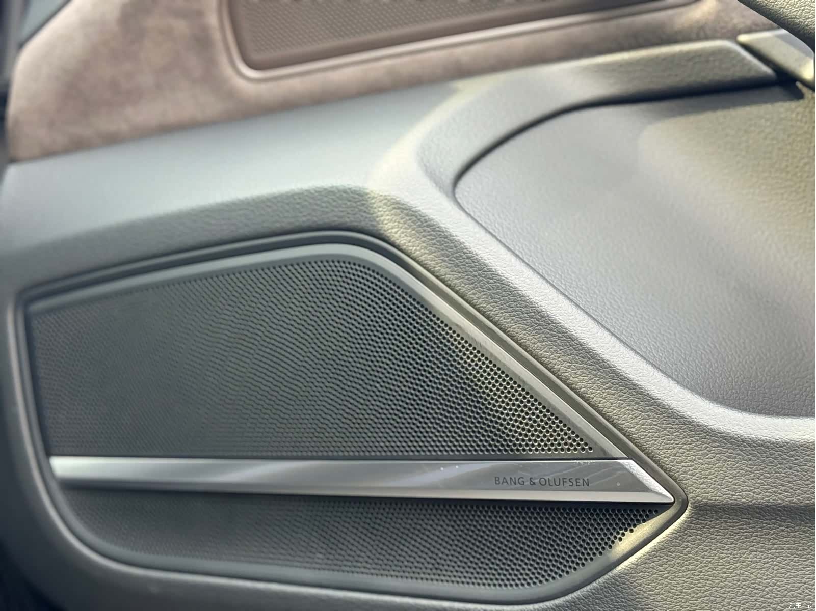 Audi A8L, 2022 12