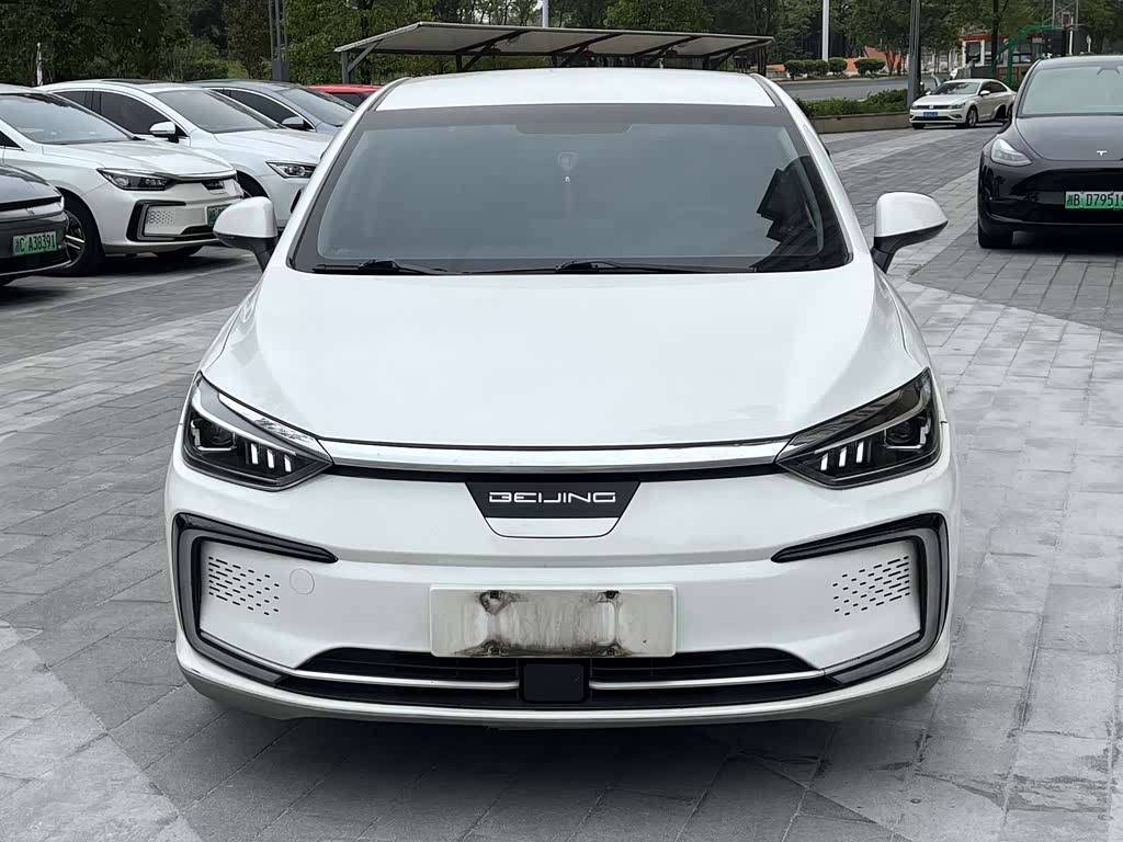 BAIC EU5