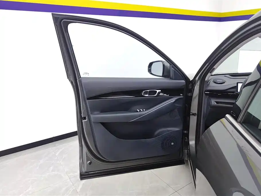 Geely Galaxy Galaxy E5