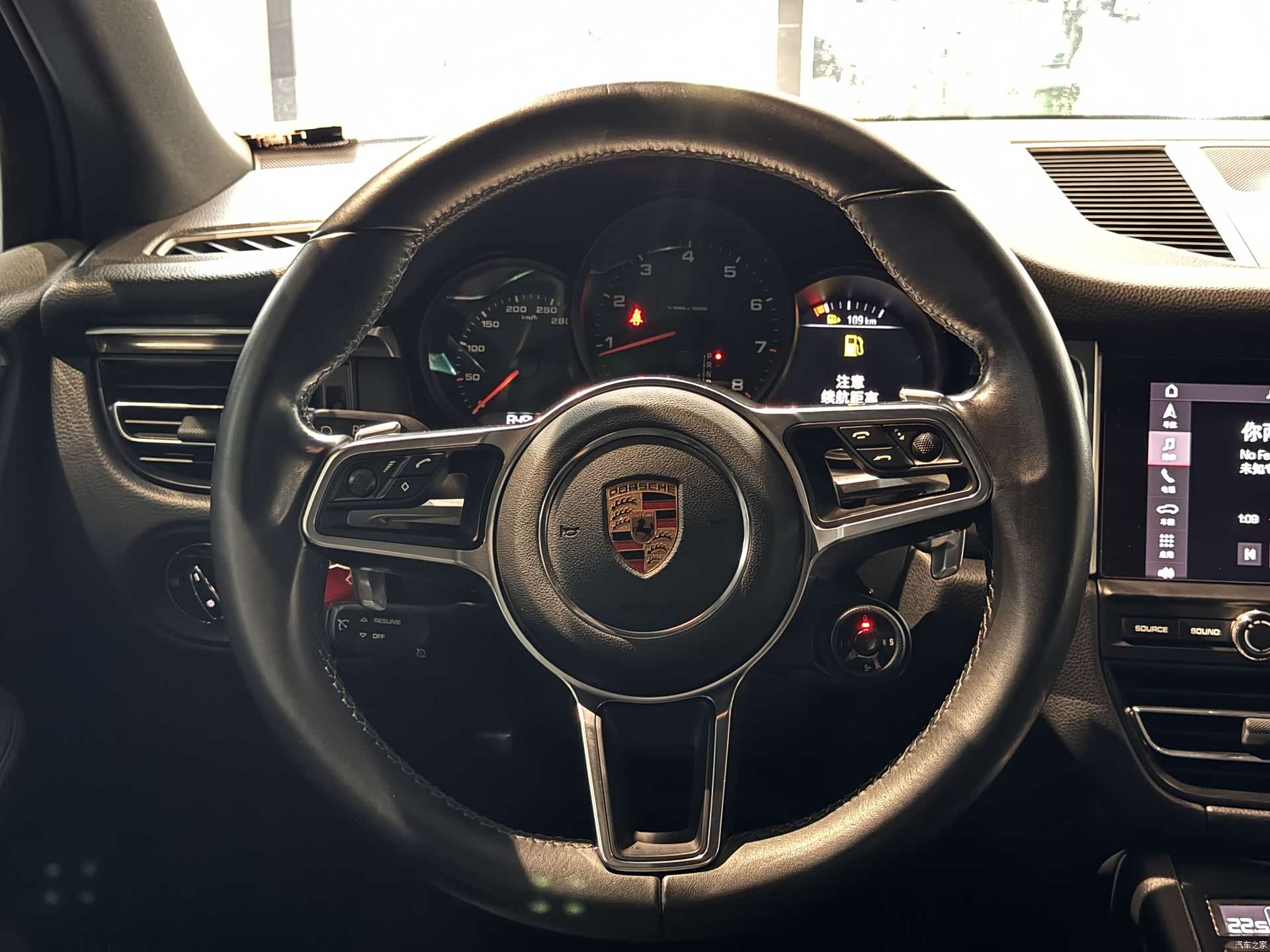 Porsche Macan, 2018 12